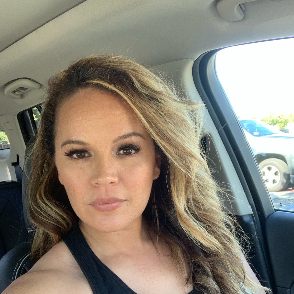 Meet your Posher, Stefanie